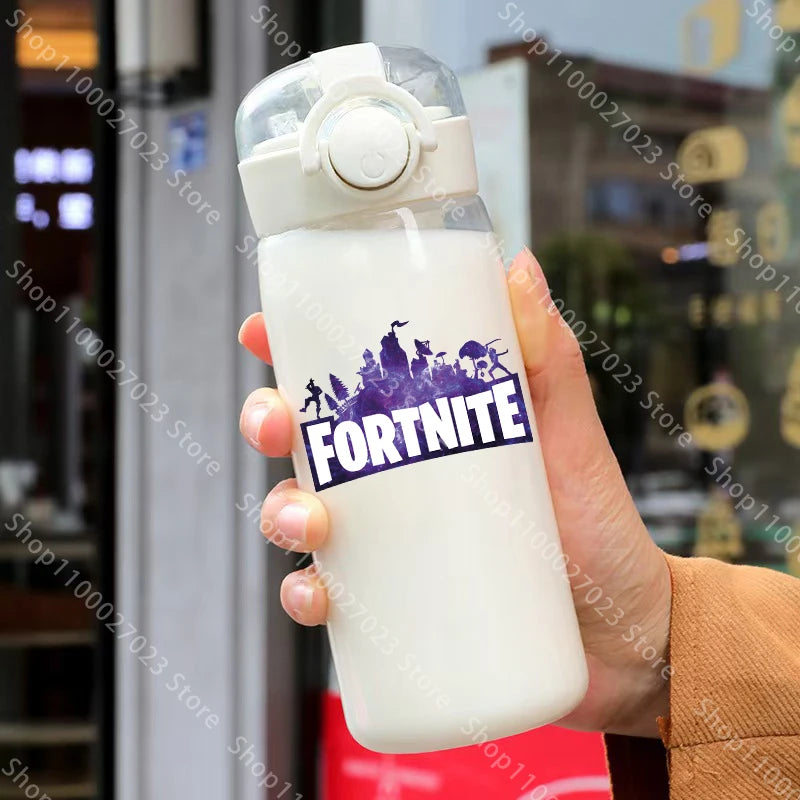 400ML Fortnites 18CM Strohhalmbecher für Erwachsene, Jungen und Mädchen, niedlicher Wasserbecher im Cartoon-Stil für Schüler, stoßfeste tragbare Trinkflasche als Geschenk