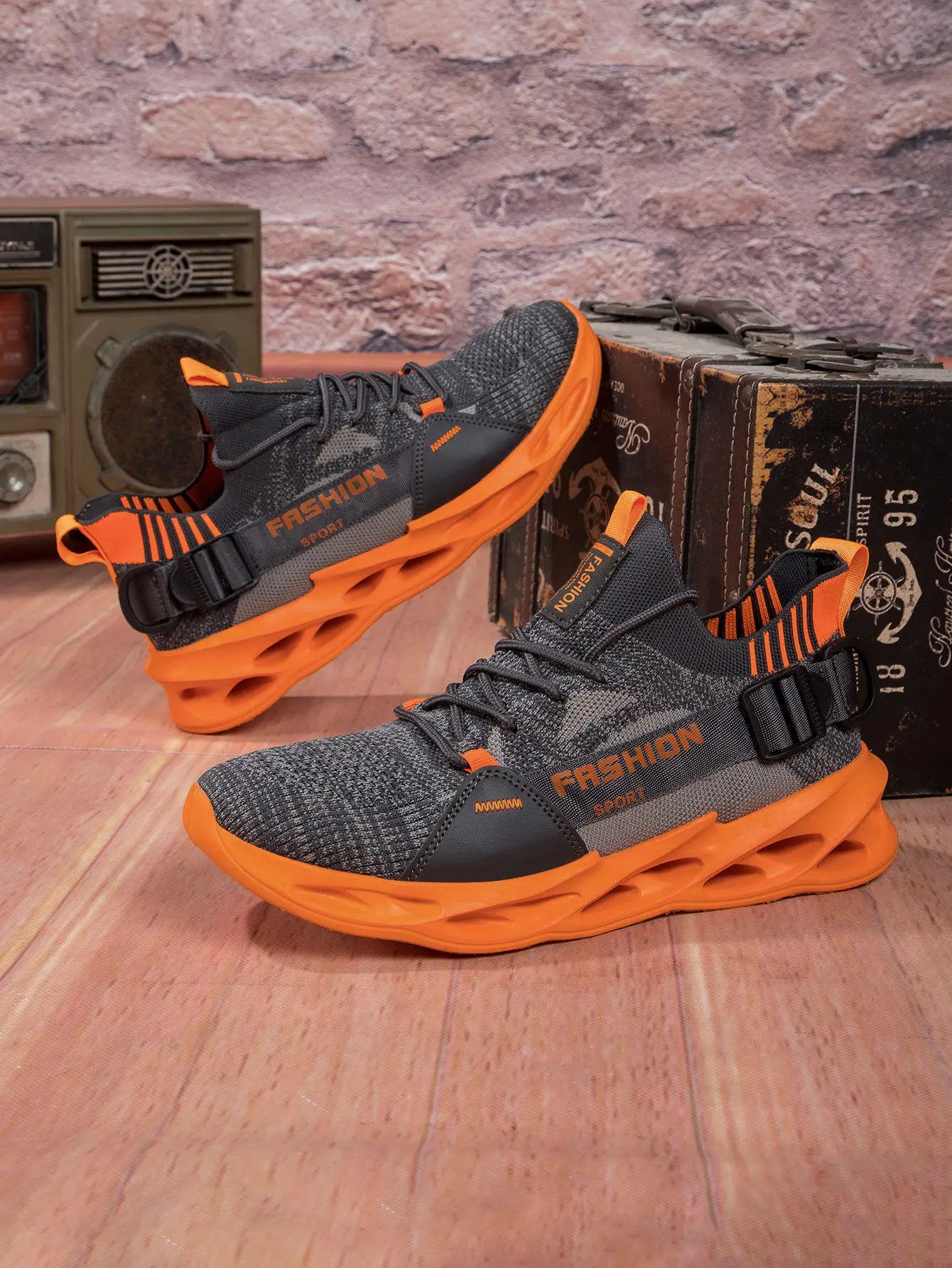 Hot Sale Fashion Purple Casual Sneakers Women Men Blade Running Shoes Big Size 48 Light Breathable Sports Shoes Men Mesh Sneakers
