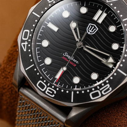 Watchdives WD007Q Diver Watch VH31 Sweep Second Quartz Movement Luminous Domed Sapphire Crystal Watches 42mm Titanium Watches