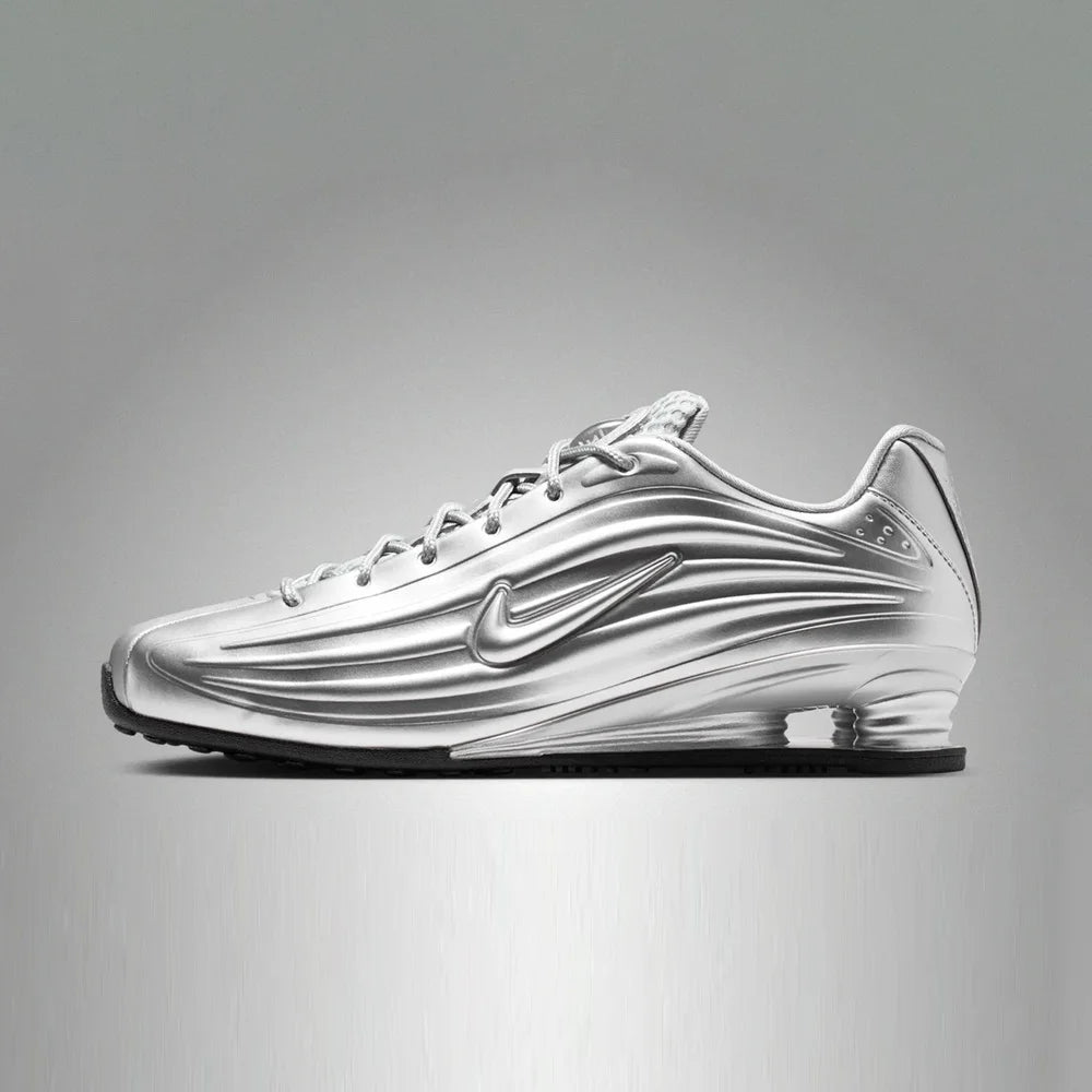NIKE Women's SHOX Z Sports and Leisure Shoes IO7843-002