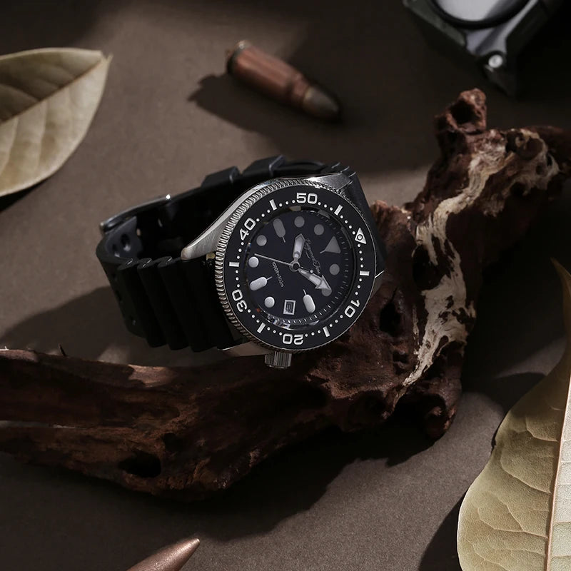 【Escapement Time】Quartz 2S60 Movement Diver Water Sapphire Ceramic Bezel BGW9 300M Waterproof The battery lasts for ten years
