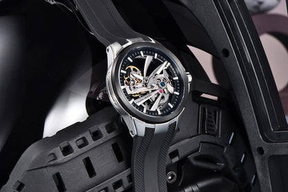 Herrklocka från PAGANI DESIGN – Mekanisk automatisk lyxmodell av typen ”skelett” (öppen mekanism), utrustad med en tourbillon, safirglas med antireflexbehandling, vattentät och självlysande.