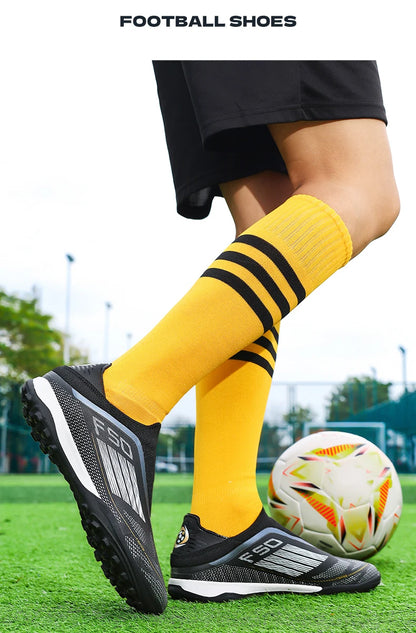 New Men's Football Boots Turf Comfortable Soccer Shoes Sport FG Grass Cleats Futsal Non-Slip Outdoor Adult Ultralight Non-Slip
