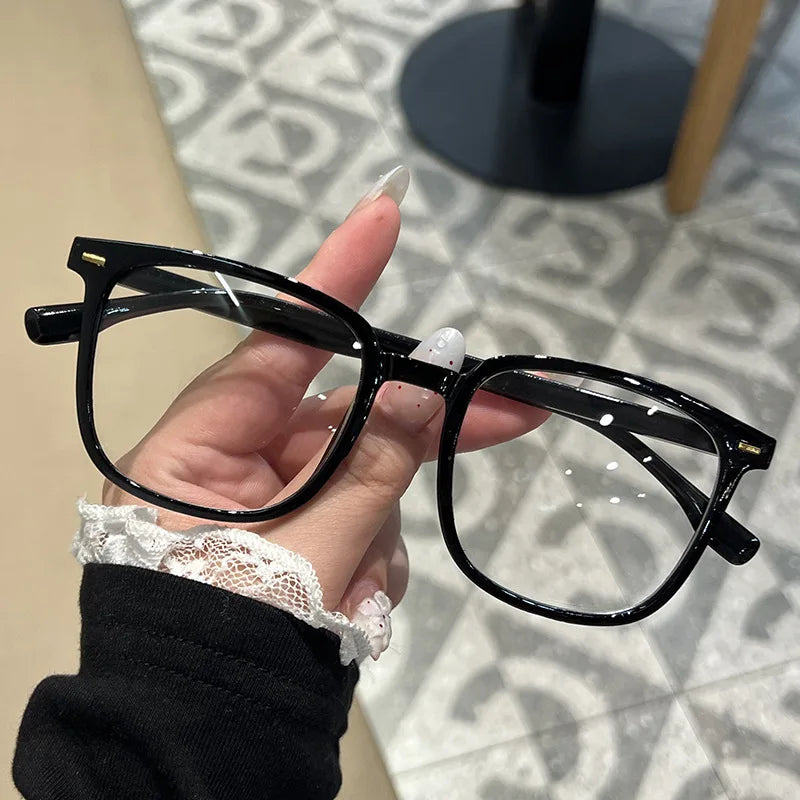 2025 New Brown Lens Sunglasses Retro Square Frame Sunglasses Women Fashion Men Eyewear Trendy
