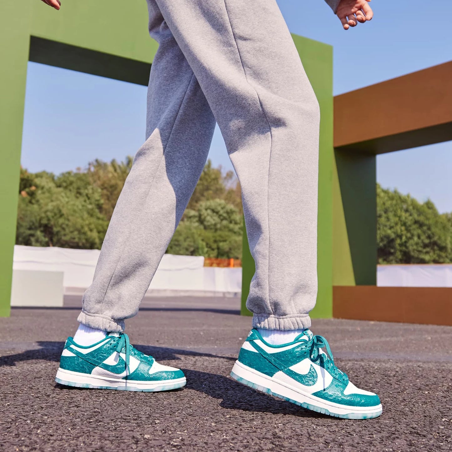 Nike Official Authentic Dunk Low Women's Lightweight Cushion Retro Sport Sneakers DV3029-100
