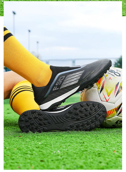 New Men's Soccer Shoes Grass Adult Football Boots FG Ultralight Sport Indoor Cleats Non-Slip Turf Futsal Comfortable  Sneakers
