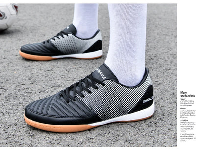 Indoor Soccer Cleats Men Professional Futsal Shoes Anti-Skid Men’s Football Boots Original Hard Court Chuteira Society Futebol