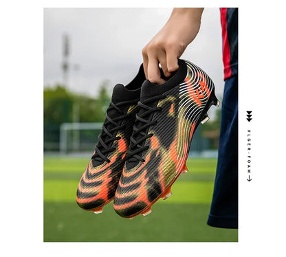 Nuove scarpe da calcio da uomo per partita outdoor, sneakers con tacchetti per erba, scarpe da football bestseller antiscivolo per ragazzi, alta qualità, alte e leggere