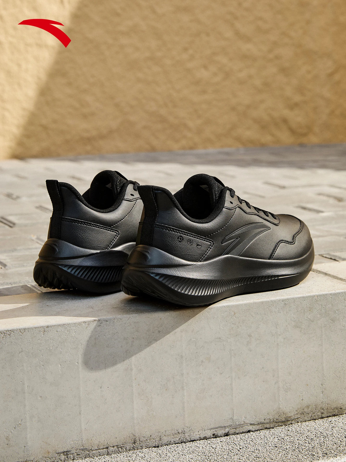 ANTA QINGKONG schokdempende leren hardloopschoenen voor heren voor de winter, slijtvaste hardloopschoenen, lichtgewicht sportschoenen voor woon-werkverkeer