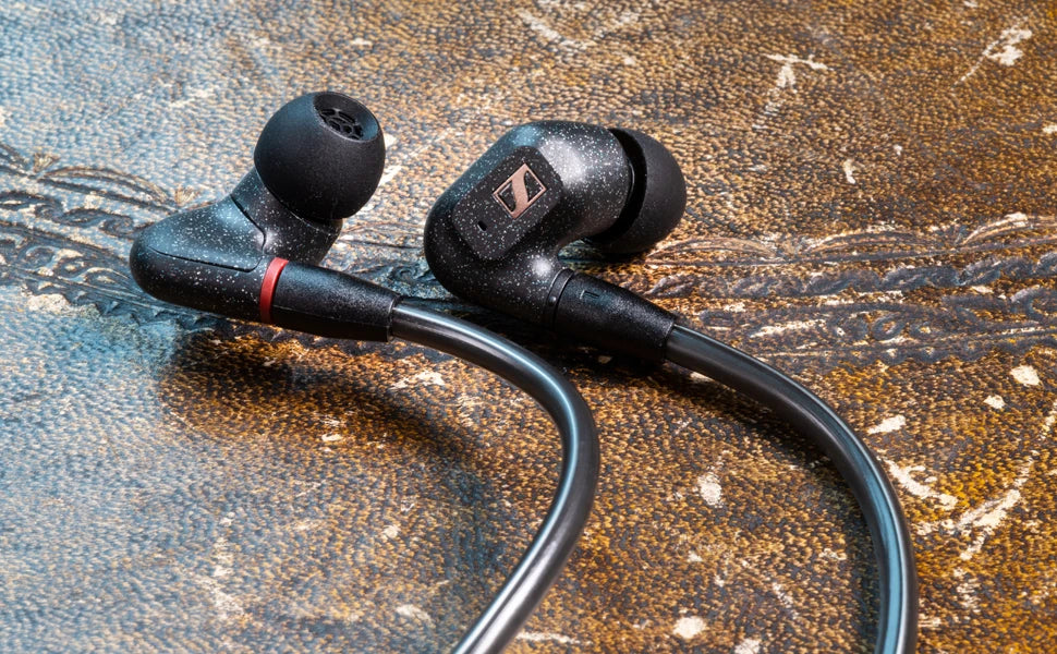 Sennheiser IE 300 Wired In-Ear Earphones HiFi TrueResponse Dynamic Driver Detachable Cable Noise Isolating Studio Monitoring