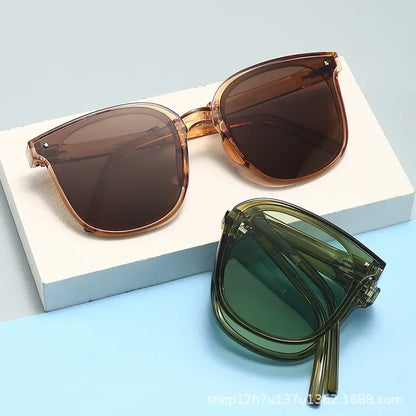 2025 New Foldable Sunglasses Portable Sunscreen UV400 Women Sunglasses Trendy Outdoor Ultra Weight Driving Glasses