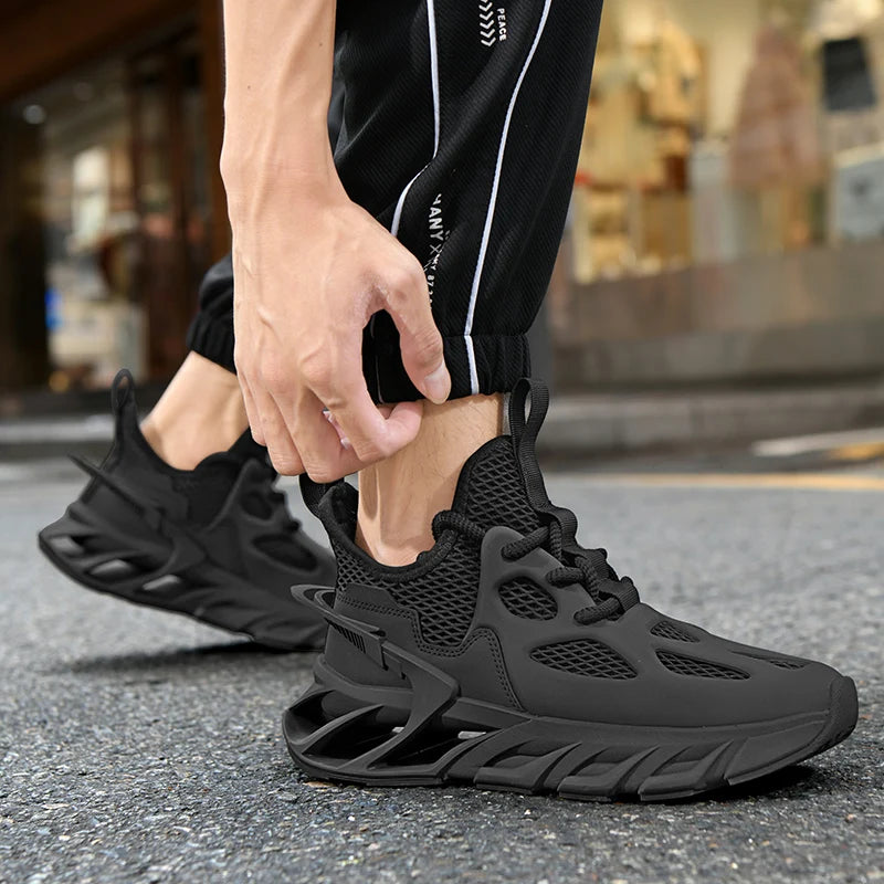 Men's Sports Shoes New Mesh Breathable Outdoor High Elasticity Running Shoes Fashionable Summer Comfortable Sports Tennis Shoes