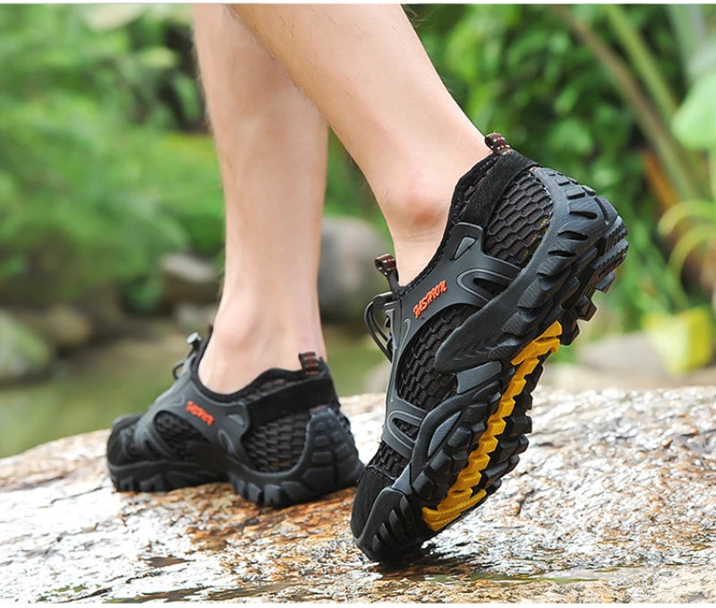 Breathable Outdoor Hiking Shoes Sports Wading Shoes Fishing Men's Shoes Summer Casual Sandals Comfortable and Breathable