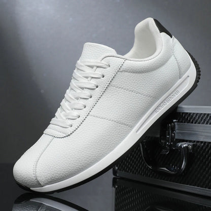 Leisure Running Summer Fashion Anti-Slip Mountaineering PU Leather Sports Shoes, Tennis Trend, Hot Selling Men’s White Flat Shoes