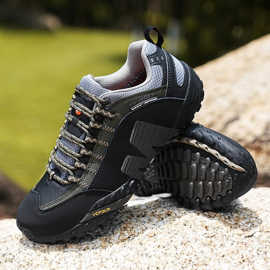 Mountaineering Shoes Men's Genuine Leather Outdoor Sports Anti-Slip Mountaineering Hiking Shoes Breathable Tourism Shoes