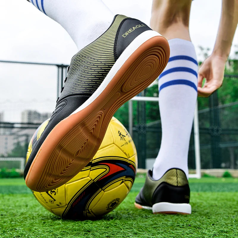 Indoor Soccer Cleats Men Professional Futsal Shoes Anti-Skid Men’s Football Boots Original Hard Court Chuteira Society Futebol