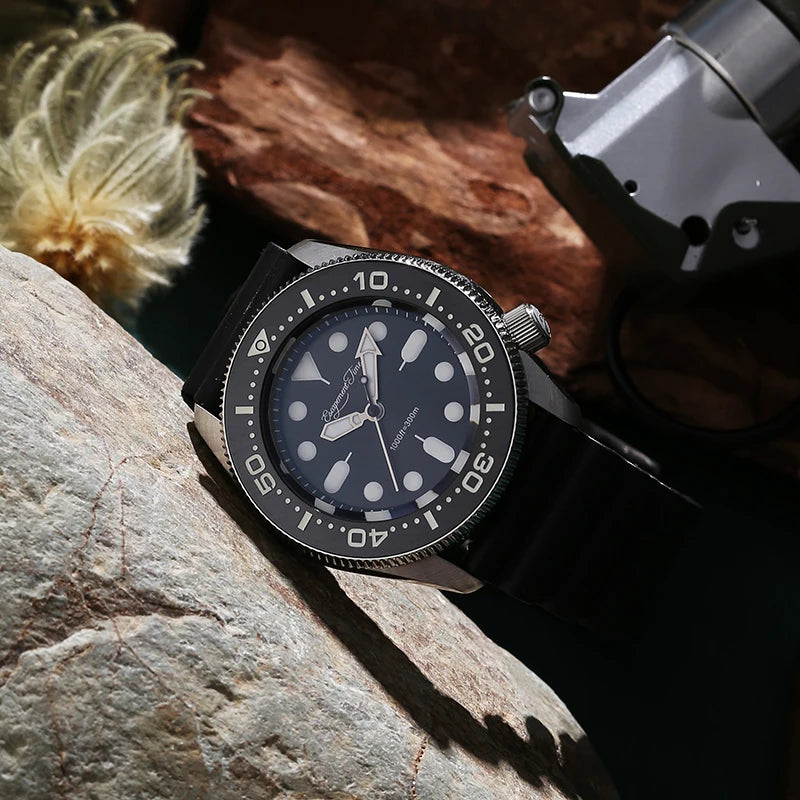 【Escapement Time】Quartz 2S60 Movement Diver Water Sapphire Ceramic Bezel BGW9 300M Waterproof The battery lasts for ten years