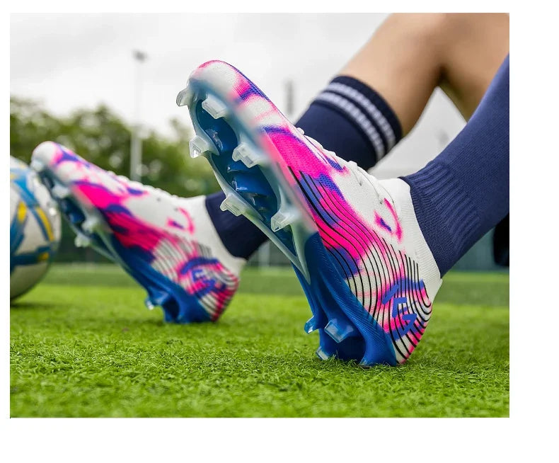 Nuove scarpe da calcio da uomo per partita outdoor, sneakers con tacchetti per erba, scarpe da football bestseller antiscivolo per ragazzi, alta qualità, alte e leggere