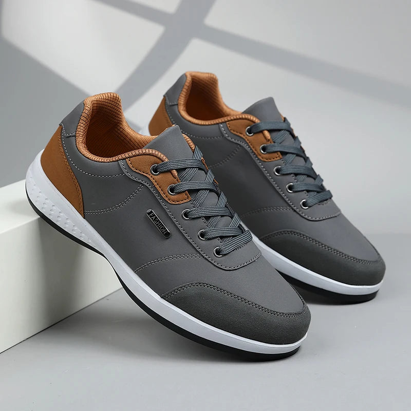 New Men's Four Seasons Waterproof Walking Shoes Casual Leather Sports Shoes Non-Slip Camping Shoes Men's Tennis Shoes