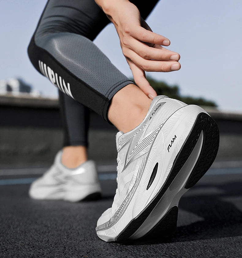 Running Shoes Carbon Board Speciality Marathon Men Sports Breathable Lightweight Women's Comfortable Athletic Nonskid Sneakers