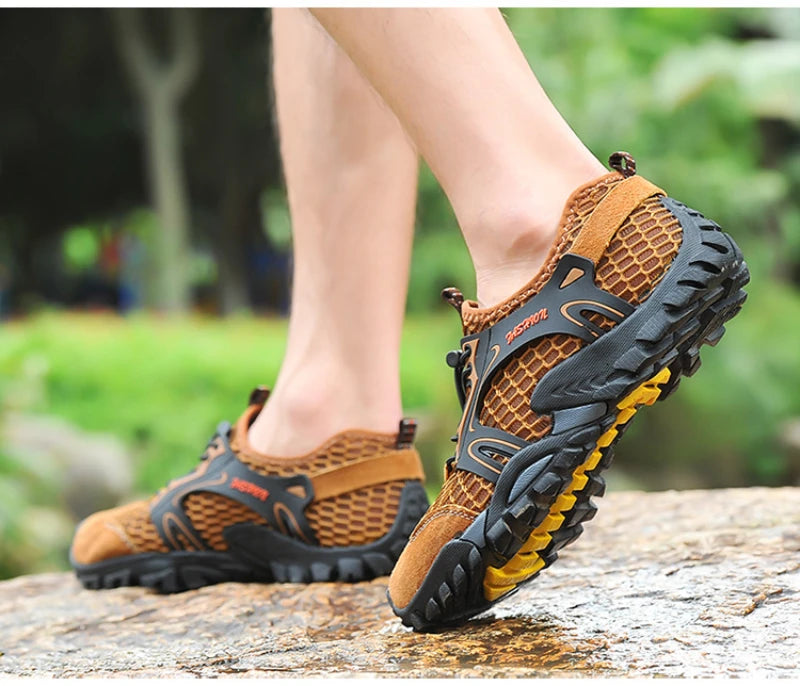 Breathable Outdoor Hiking Shoes Sports Wading Shoes Fishing Men's Shoes Summer Casual Sandals Comfortable and Breathable