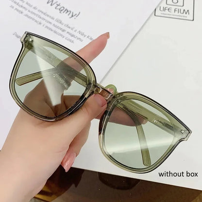 2025 New Foldable Sunglasses Portable Sunscreen UV400 Women Sunglasses Trendy Outdoor Ultra Weight Driving Glasses