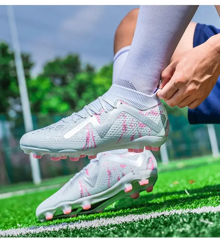 Botas de fútbol oversize para jóvenes y niños, diseño cómodo y flexible, rendimiento estable antideslizante para deportes al aire libre en campo