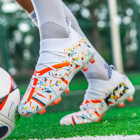 Professionelle Fußballschuhe für Herren, atmungsaktive Mesh-Soccer-Cleats, rutschfeste schnelle Sneakers, modische Fußballschuhe für Kunstrasen für Männer
