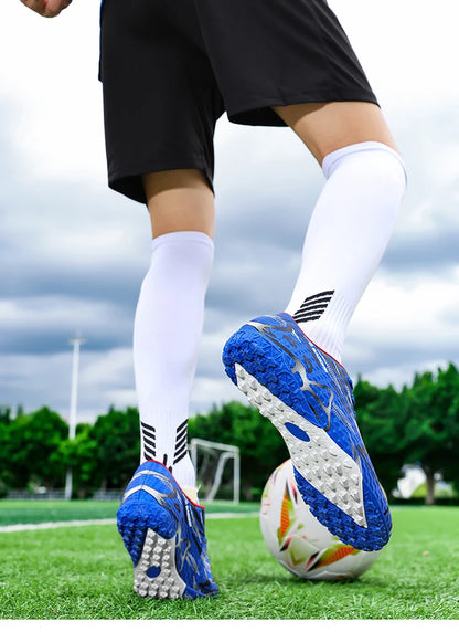 New Men Football Boots TF Sport Training Soccer Shoes Soft Ultralight Breathable Professional Sneakers Unisex Grass Cleats Match