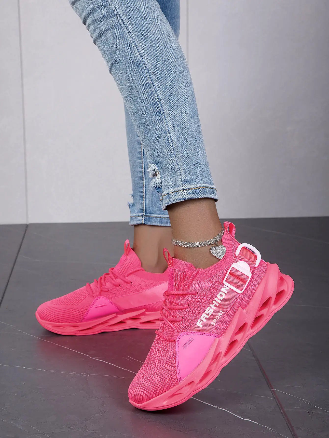 Hot Sale Fashion Purple Casual Sneakers Women Men Blade Running Shoes Big Size 48 Light Breathable Sports Shoes Men Mesh Sneakers