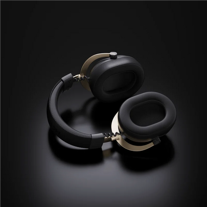 Auscultadores Gaming Sem Fios MCHOSE V9 Turbo 7.1 Surround Sound RGB para Esports com Drivers de 60mm, Microfone com Cancelamento de Ruído e Base de Carregamento