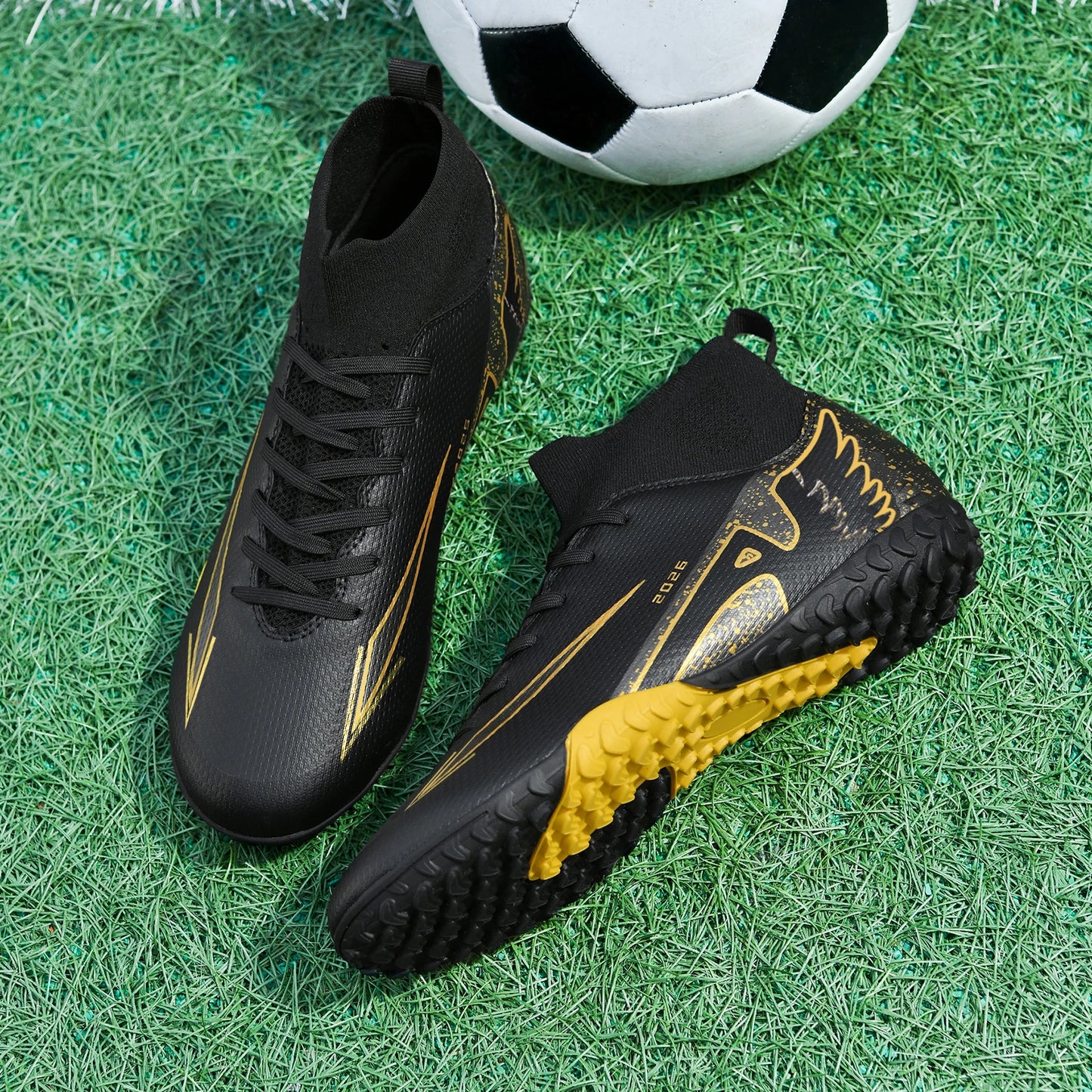 Professional Football Boots Men's Soccer Shoes Adult Society Football Cleats Ultralight Training Soccer Outdoor Sports Sneakers