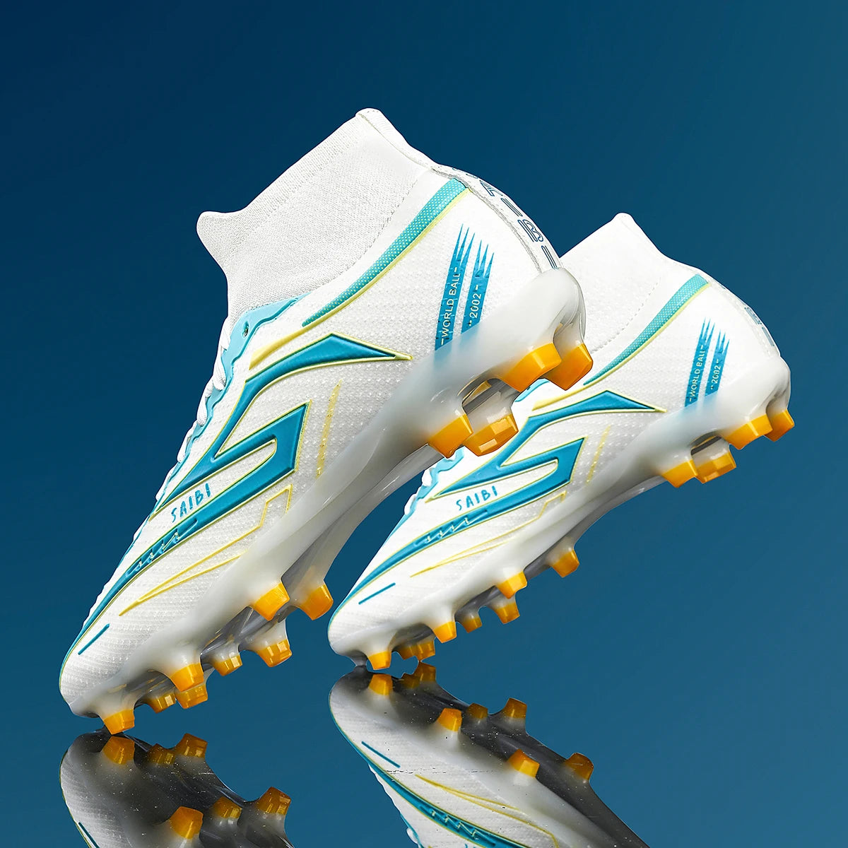 Men's football shoes, anti slip boots, AG/FG spikes, professional training shoes, breathable football shoes